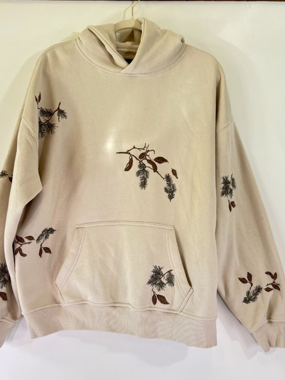Abercrombie & Fitch Men’s Hoodie Medium Beige Embroidered Soft Fall Cabin